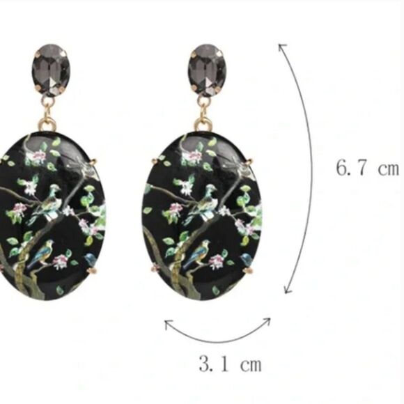 ✨🆕✨ Beautifully Boho Vintage Inspired BLACK Happy Days Floral Birds Earrings ✨ - Picture 5 of 12